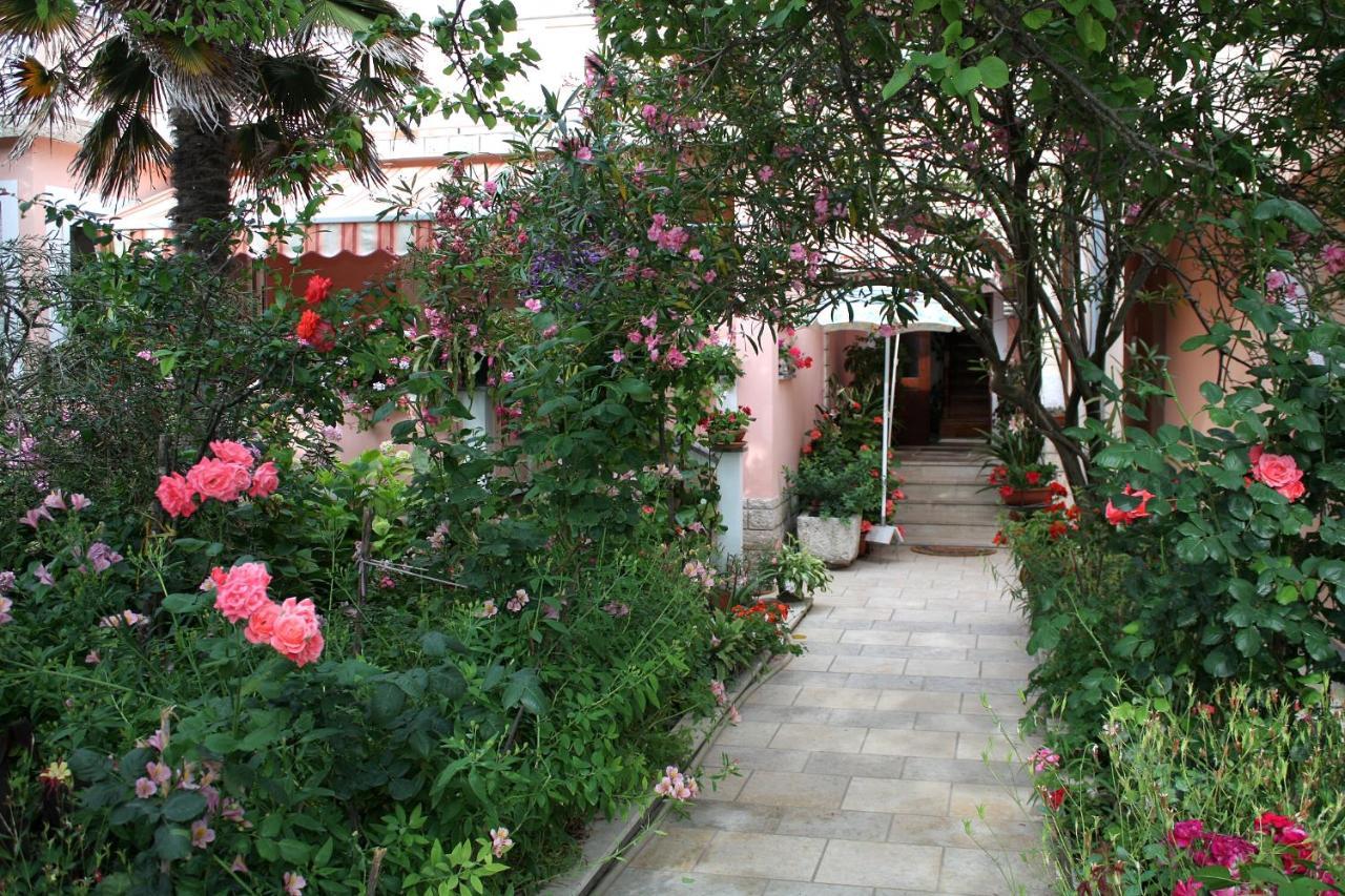 Apartments With A Parking Space Palit, Rab - 5028 מראה חיצוני תמונה