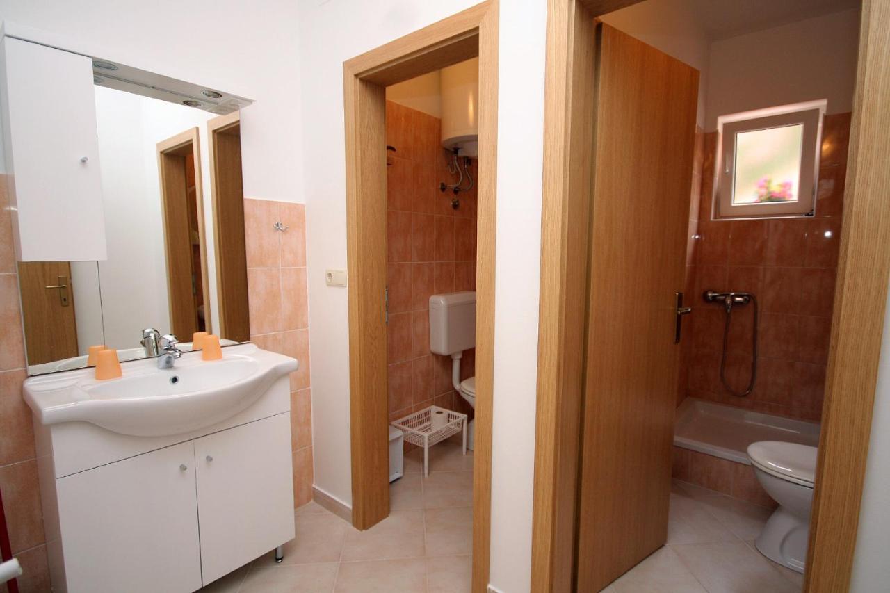 Apartments With A Parking Space Palit, Rab - 5028 מראה חיצוני תמונה